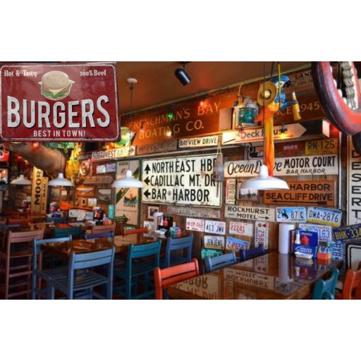 Vintage Dekor Fémtábla, dombornyomott, 'BURGERS BEST IN TOWN!' felirat, retro hangulatú kialakítás, 30x20cm